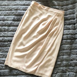 EVA MENDES Pink Skirt